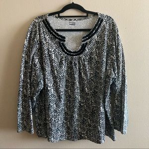 Basic Editions Woman 3X Black And White Top